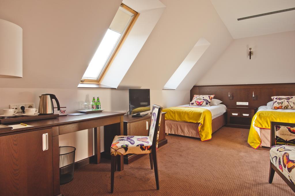 Wieniawa Leszno  Extérieur photo